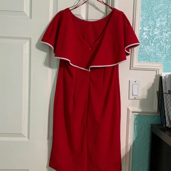 Glamour red dress - Picture 2 of 2